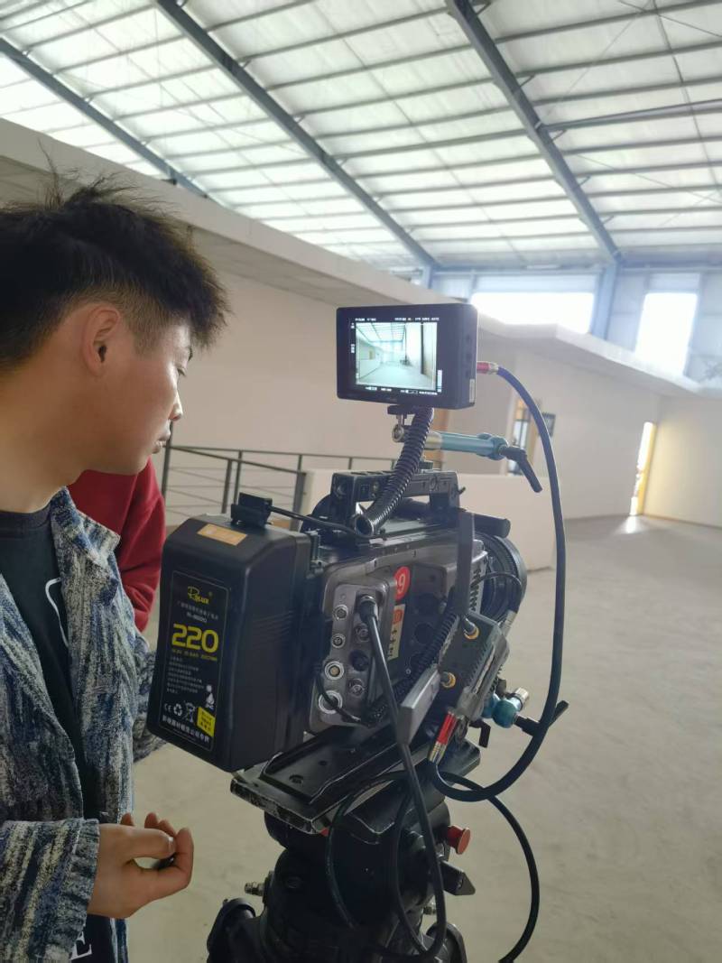 创新驱动，智领未来——兴业县TVC与广告片拍摄制作的创新实践